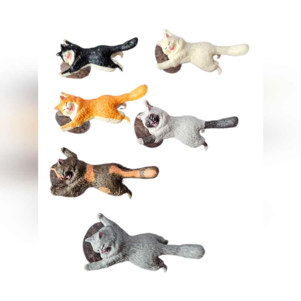 Lot of 6-Small Suction Cup Cat Kitten Cell Phone Desktop Stand Or Window Trinket